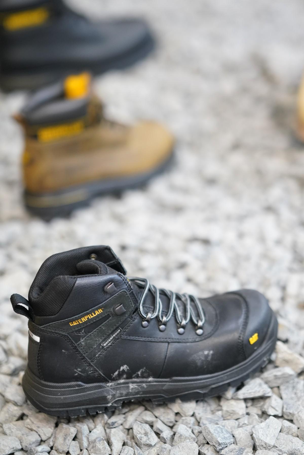 Die A+A ist die weltweit größte Messe für Arbeitskleidung und präsentiert Workwear auf zahlreichen Fashion Shows. | Foto: A+A/Constanze Tillmann