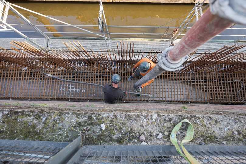 Für die Kaimauer wurden rund 750 Kubikmeter Spezialbeton nach ZTV-W LB 215 von Heidelberg Materials verarbeitet. | Foto: Heidelberg Materials AG I Sebastian Engels