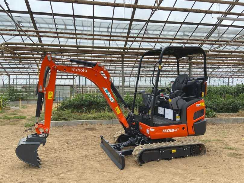 In ganz oder teilweise geschlossenen Bereichen kann der Kubota-Minibagger KX019-4 LPG bei ausreichender Belüftung bedenkenlos eingesetzt werden. | Foto: Kubota In ganz oder teilweise geschlossenen Bereichen kann der Kubota-Minibagger KX019-4 LPG bei ausreichender Belüftung bedenkenlos eingesetzt werden. | Foto: Kubota