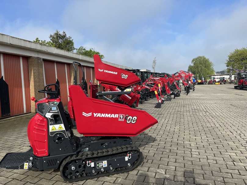 Firma Tecklenborg ist seit 2020 offizieller Yanmar-Partner: Beim „Tag der offenen Tür“ konnten die Besucher das gesamte Maschinensortiment – bestehend aus Mini- und Midibaggern, Mobilbaggern, Radladern und Dumpern – erleben und ausprobieren. | Foto: Yanmar Firma Tecklenborg ist seit 2020 offizieller Yanmar-Partner: Beim „Tag der offenen Tür“ konnten die Besucher das gesamte Maschinensortiment – bestehend aus Mini- und Midibaggern, Mobilbaggern, Radladern und Dumpern – erleben und ausprobieren. | Foto: Yanmar