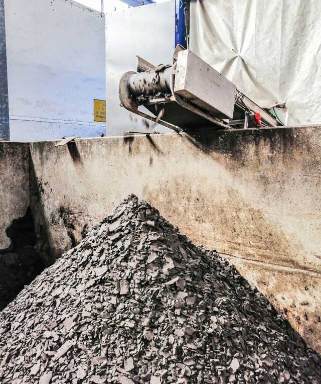 Der entwässerte Bohrschlamm wird im Deichbau als Ersatz für Kleiboden eingesetzt. | Foto: Kahnenbley Der entwässerte Bohrschlamm wird im Deichbau als Ersatz für Kleiboden eingesetzt. | Foto: Kahnenbley