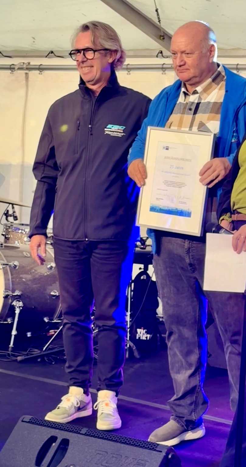 Auszeichnung von der IHK zum 25-jährigen Jubiläum: die Gesellschafter Uwe Reinhardt und Yvan Haberkorn | Foto: Prokasro