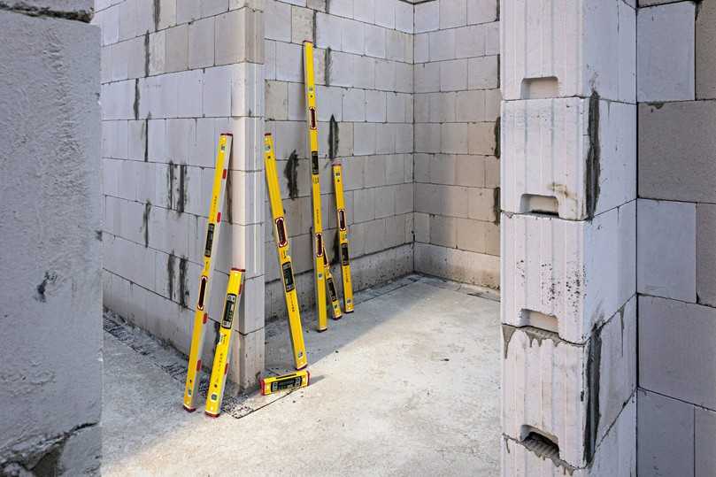 Insgesamt gibt es sieben Ausführungen: mit 23, 40, 61, 81, 100, 122 und 183 Zentimeter Länge. | Foto: Stabila Insgesamt gibt es sieben Ausführungen: mit 23, 40, 61, 81, 100, 122 und 183 Zentimeter Länge. | Foto: Stabila