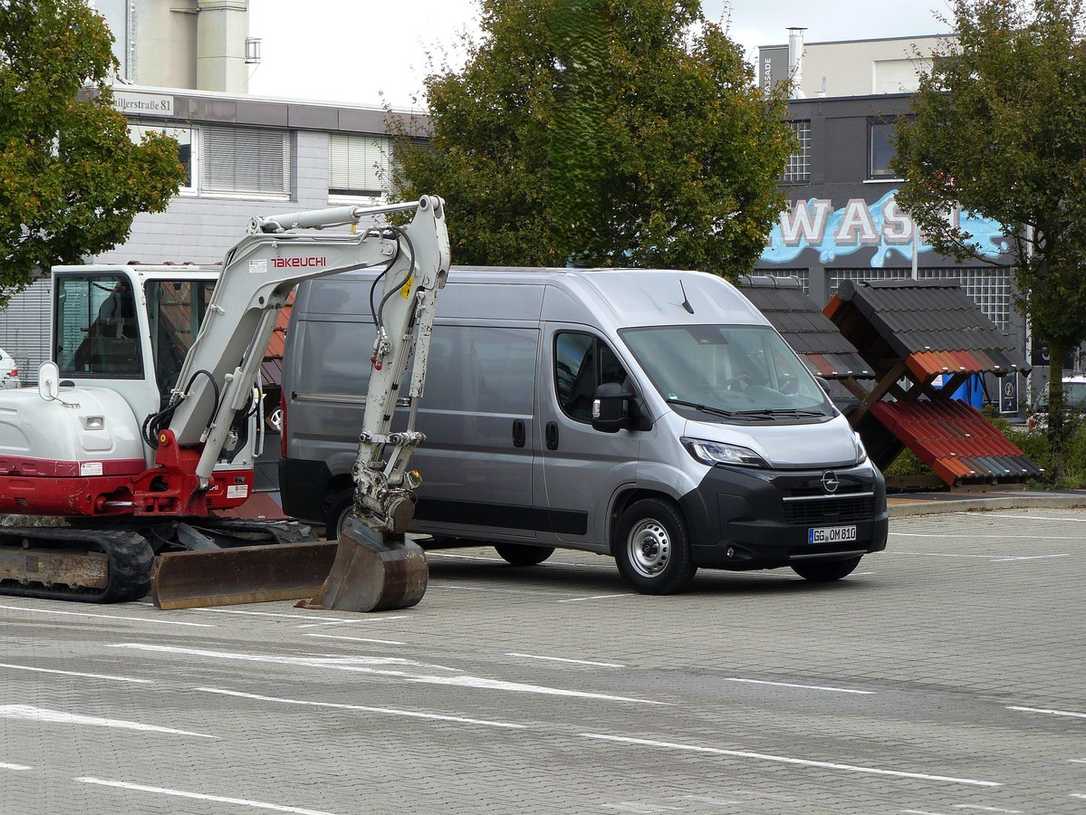 Fahrtest Opel Movano: Transporter für den GaLaBau im Test Fahrtest Opel Movano: Transporter für den GaLaBau im Test