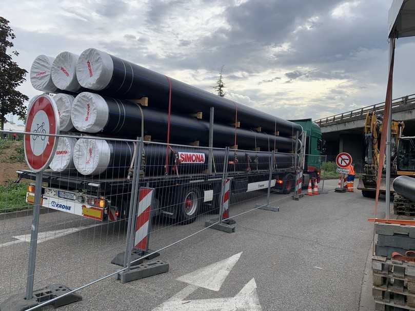 Für die Sanierung der rund 500 Meter langen Trinkwasser-Transportleitung wurden PE100 RC-Rohre von Simona in den Nennweiten DN 800 und DN 1000 geliefert. | Foto: Simona AG Für die Sanierung der rund 500 Meter langen Trinkwasser-Transportleitung wurden PE100 RC-Rohre von Simona in den Nennweiten DN 800 und DN 1000 geliefert. | Foto: Simona AG