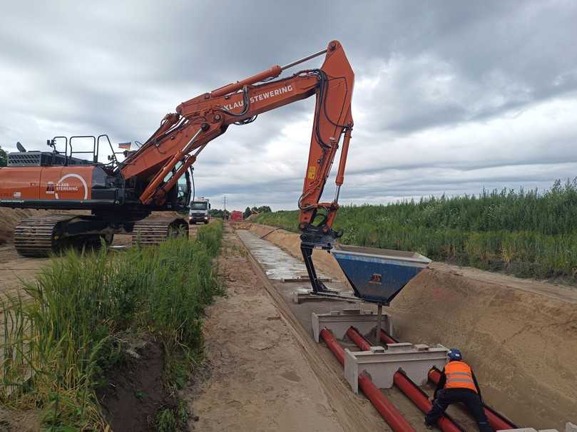 Hergestellt wird der Flüssigboden in Teilen NRWs von der Flüssigboden OWL GmbH & Co. KG in Paderborn. | Foto: GeoIngenieure SOS GmbH & Co. KG Hergestellt wird der Flüssigboden in Teilen NRWs von der Flüssigboden OWL GmbH & Co. KG in Paderborn. | Foto: GeoIngenieure SOS GmbH & Co. KG