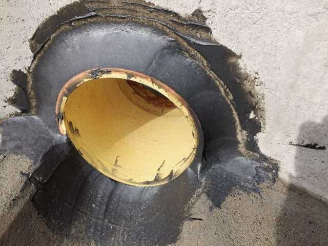 Nach dem Anmischen lässt sich Konudur Flexfit leicht mit Kelle, Glätter und Spachtel, auch im Überkopfbereich, und ohne Geruchsbelästigung applizieren. | Fotos: MC-Bauchemie, Bottrop Nach dem Anmischen lässt sich Konudur Flexfit leicht mit Kelle, Glätter und Spachtel, auch im Überkopfbereich, und ohne Geruchsbelästigung applizieren. | Fotos: MC-Bauchemie, Bottrop