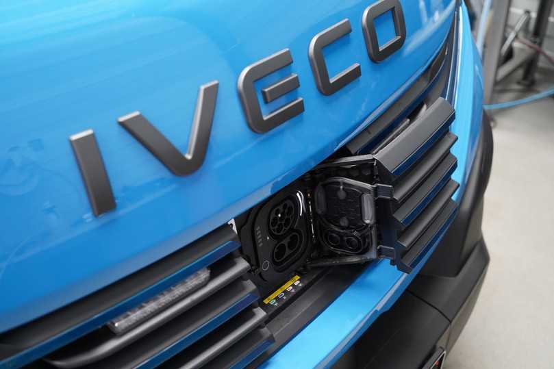 Beim dem vom IBAK auf der IFAT in München vorgestelltem IVECO eDAILY erfolgt die Versorgung der technischen Aufbauten über die vorhandene Hochvoltbatterie des Fahrzeugs. | Foto: IBAK Beim dem vom IBAK auf der IFAT in München vorgestelltem IVECO eDAILY erfolgt die Versorgung der technischen Aufbauten über die vorhandene Hochvoltbatterie des Fahrzeugs. | Foto: IBAK