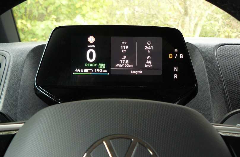 VW ID-Buzz Cargo Armaturen: Von der Armaturentafel zum Täfelchen, trotzdem ist alles Wesentliche drin und dran. | Foto: Randolf Unruh VW ID-Buzz Cargo Armaturen: Von der Armaturentafel zum Täfelchen, trotzdem ist alles Wesentliche drin und dran. | Foto: Randolf Unruh