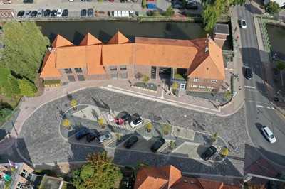 Urgeschichtliches Zentrum Wildeshausen: Pflasterflächen für Besucher und Busse