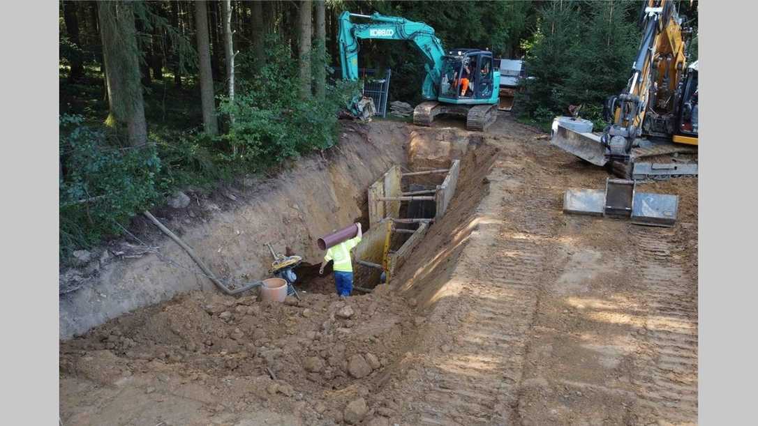 Abwasserprojekt Regen: HS-Kanalrohre von Funke meistern hohe Überdeckungen und Sumpfböden