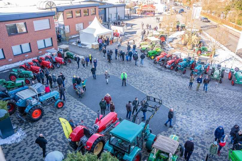 Land- und Baumaschinen, Nutzfahrzeuge aller Klassen, Kommunal- und Gartentechnik sowie Anbaugeräte – auf der Heeslinger Landmaschinenschau gab es allerhand zu sehen. | Foto: Fricke Gruppe Land- und Baumaschinen, Nutzfahrzeuge aller Klassen, Kommunal- und Gartentechnik sowie Anbaugeräte – auf der Heeslinger Landmaschinenschau gab es allerhand zu sehen. | Foto: Fricke Gruppe