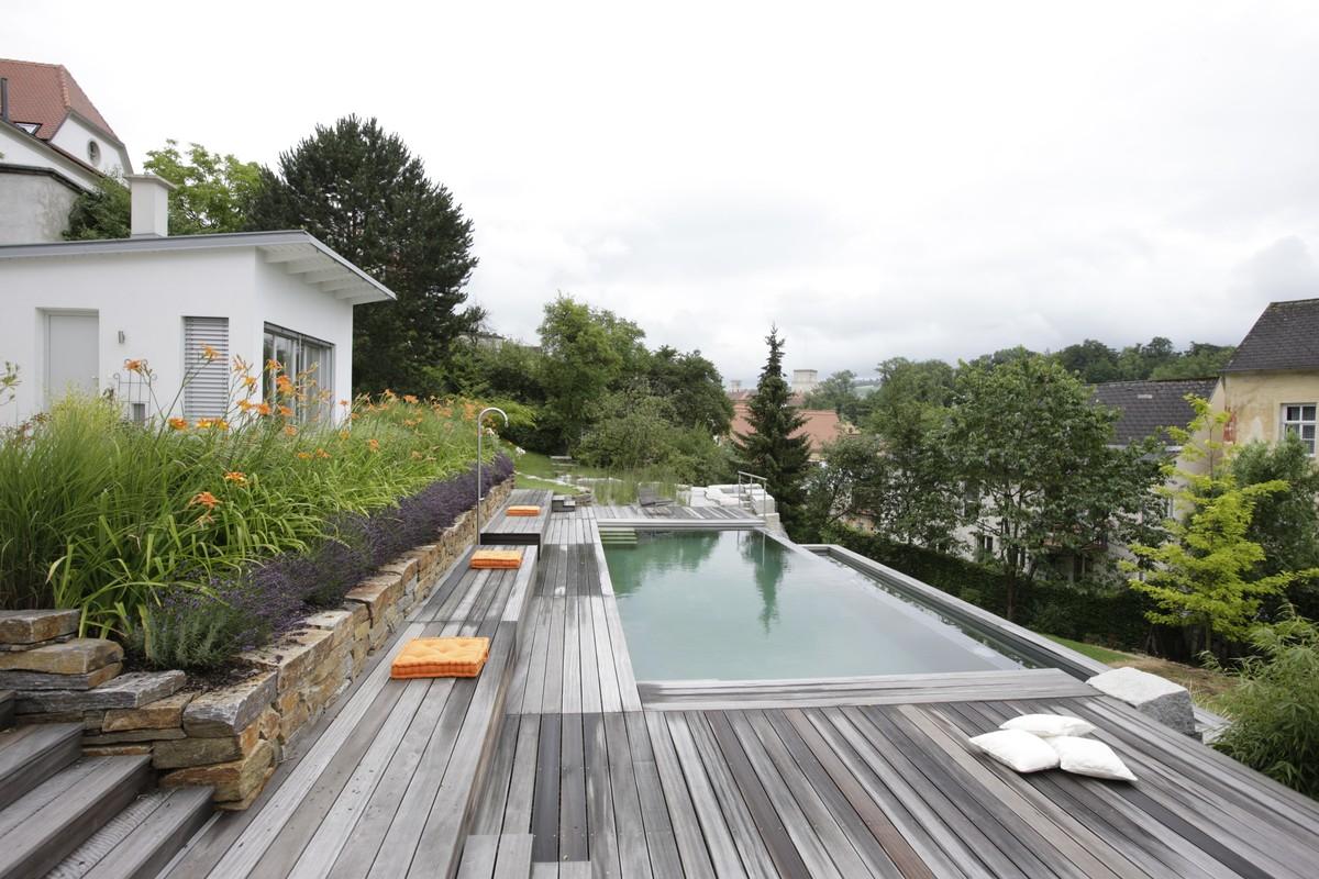 Auf dieser Terrasse lässt es sich aushalten. | Foto: Fotograf Miquel Tres