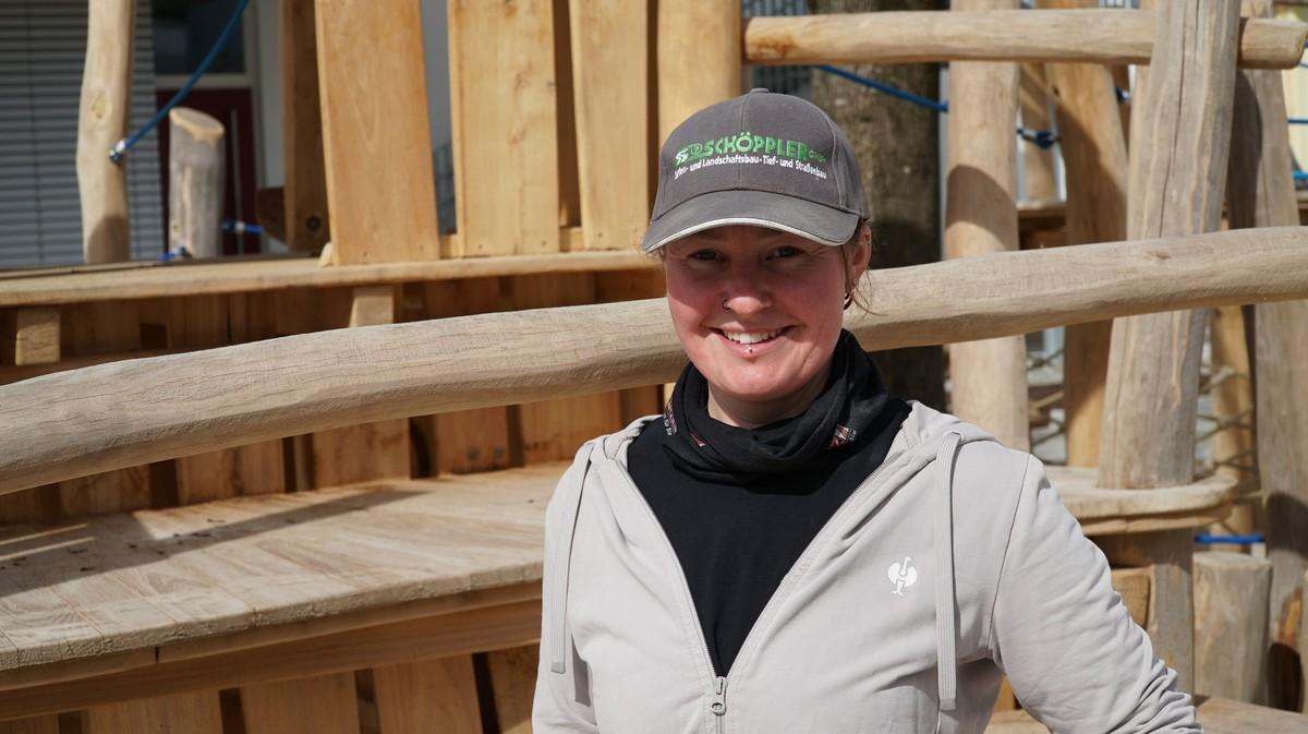 Vorarbeiterin Linda Sigg betreut hier ihre erste große eigene Baustelle. | Foto: Storz/Mahrholdt Vorarbeiterin Linda Sigg betreut hier ihre erste große eigene Baustelle. | Foto: Storz/Mahrholdt