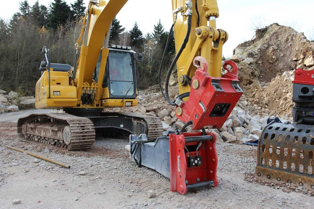 Abbruch: Lehnhoff setzt mit SQ-Serie auf Sicherheit in 25 Metern Höhe Abbruch: Lehnhoff setzt mit SQ-Serie auf Sicherheit in 25 Metern Höhe