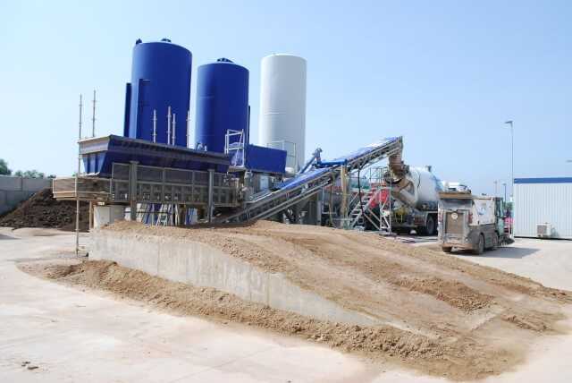 Die Jahresmenge des in der Anlage hergestellten Flüssigboden liegt bei 12.000 bis 15.000 m3. | Foto: A. zu Eulenburg