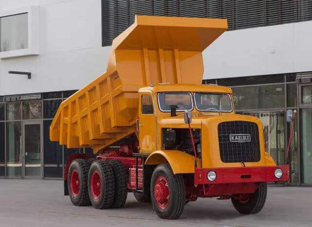 Kaelble-Kipper Restauration: 19-Liter-V8 wiedererwacht