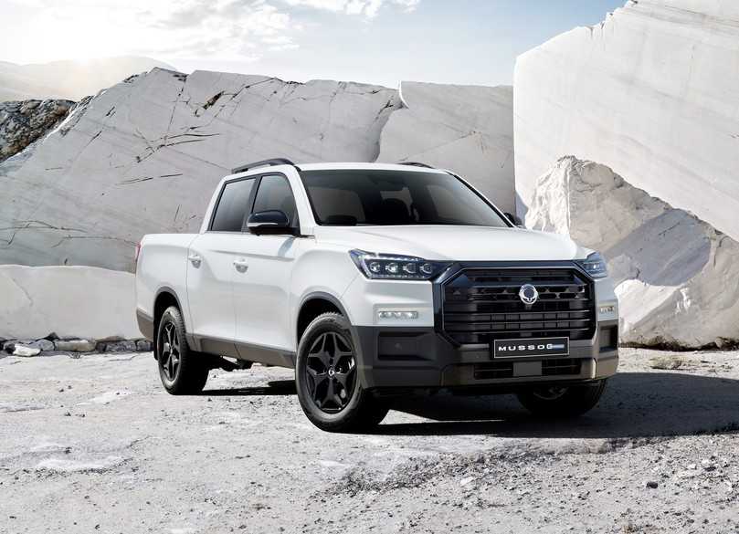 Der KGM Musso Grand Black baut länger als der Standard-Musso. Beide treibt der 2,2-l-Vierzylinderdieselmotor mit 202 PS an. | Foto: KGM