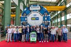 Tunnelbohrmaschine für Elbquerung übergeben