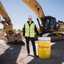 Cat-Bagger arbeitet emissionsfrei – dank Solar-Diesel