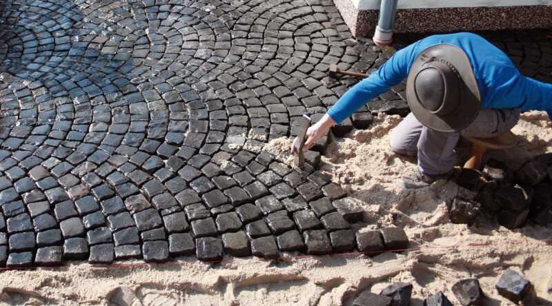 Perfektes Naturstein-Pflaster: Wie geht das? Perfektes Naturstein-Pflaster: Wie geht das?