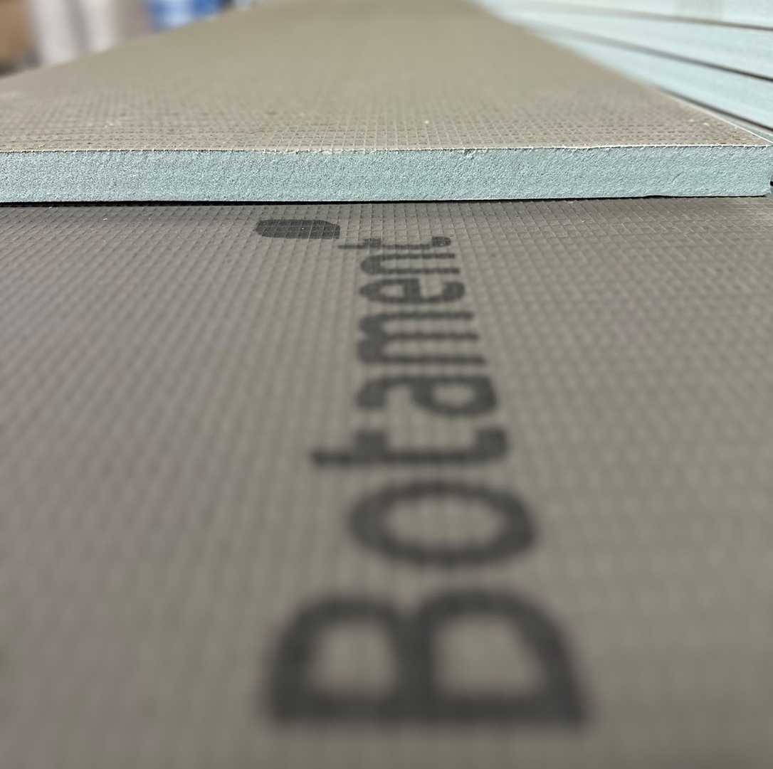 BAU 2023: Botament zeigt Bauplatten aus recycelten Plastikflaschen BAU 2023: Botament zeigt Bauplatten aus recycelten Plastikflaschen