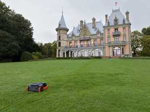 So viel Zeit sparen Greenkeeper durch Mähroboter ein