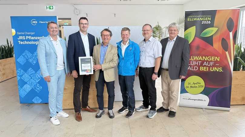 Freuen sich über die Partnerschaft zwischen LGS und JRS: (v.l.) LGS-Sponsoringbeauftragter Ralf Leinberger, Oberbürgermeister Michael Dambacher, JRS-Geschäftsführer Josef Otto Rettenmaier, LGS-Geschäftsführer Nils Degen, JRS-Personalleiter Christian Henke und Leiter JRS Marketing-Kommunikation Michael Binder. | Foto: LGS Ellwangen Freuen sich über die Partnerschaft zwischen LGS und JRS: (v.l.) LGS-Sponsoringbeauftragter Ralf Leinberger, Oberbürgermeister Michael Dambacher, JRS-Geschäftsführer Josef Otto Rettenmaier, LGS-Geschäftsführer Nils Degen, JRS-Personalleiter Christian Henke und Leiter JRS Marketing-Kommunikation Michael Binder. | Foto: LGS Ellwangen