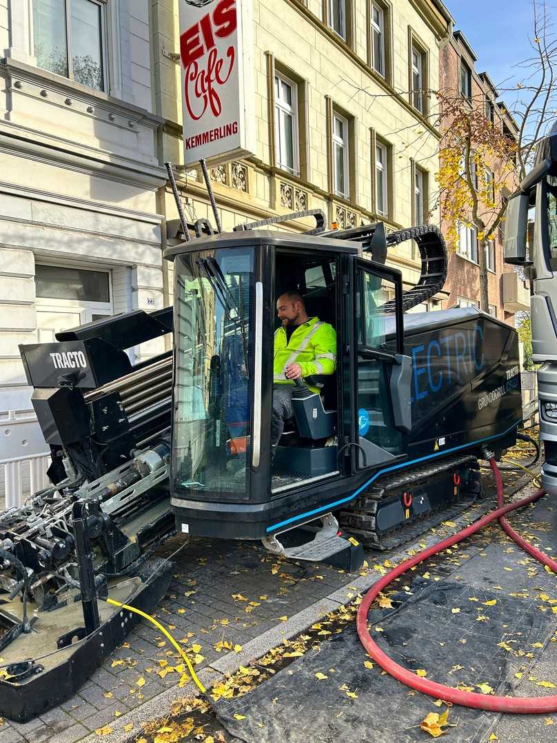 Der JSC130E gehört zur neuen Generation modernster Bohrgeräte von Tracto, die dank eines hohen Automatisierungsgrades besonders effizient arbeiten. | Foto: Tracto-Technik
