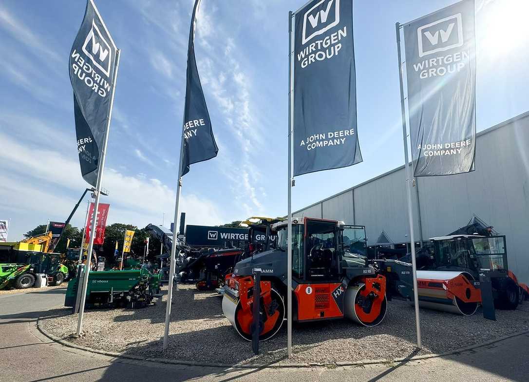 Wirtgen Group zeigt auf der NordBau 2025 Warm Mix Asphalt und Verdichtungstechnik Wirtgen Group zeigt auf der NordBau 2025 Warm Mix Asphalt und Verdichtungstechnik