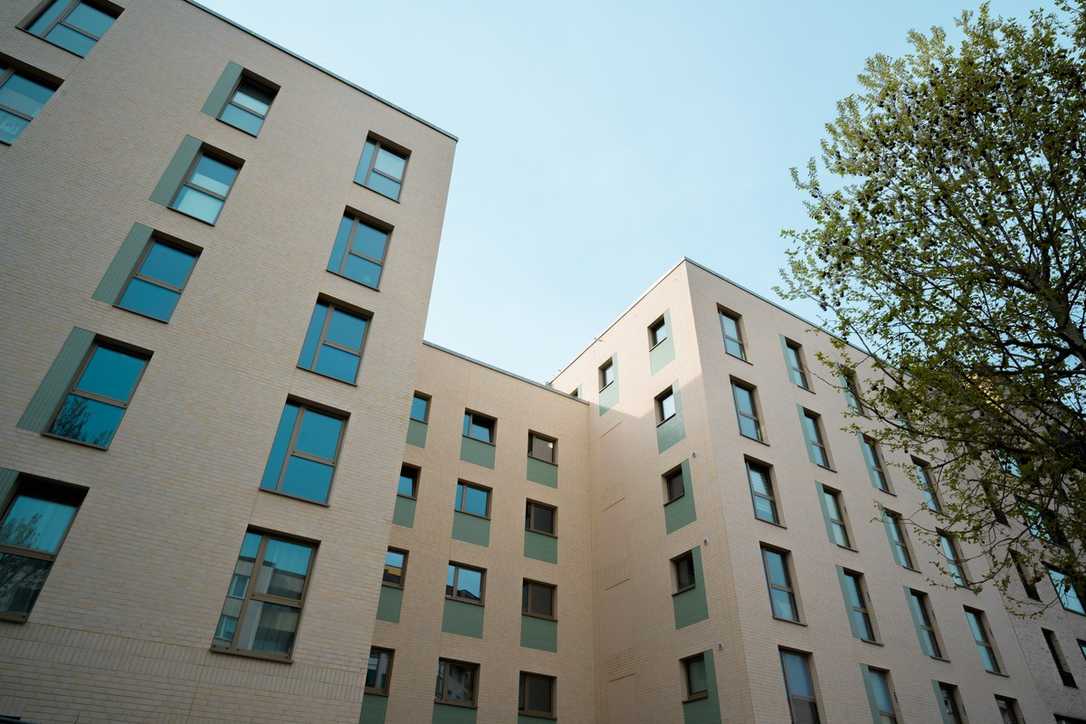 Wohnungsbau in Europa 2025: Neubau bricht ein, Deutschland schwächelt Wohnungsbau in Europa 2025: Neubau bricht ein, Deutschland schwächelt