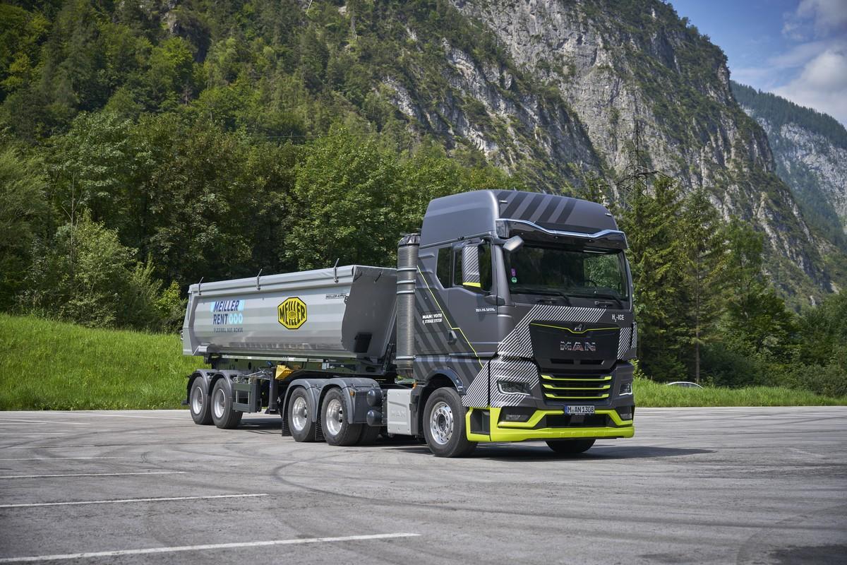 Überraschung in Tirol: MAN präsentierte der Fachpresse als erster Lkw-Hersteller einen Truck mit Wasserstoffverbrenner. | Foto: MAN Truck & Bus Überraschung in Tirol: MAN präsentierte der Fachpresse als erster Lkw-Hersteller einen Truck mit Wasserstoffverbrenner. | Foto: MAN Truck & Bus