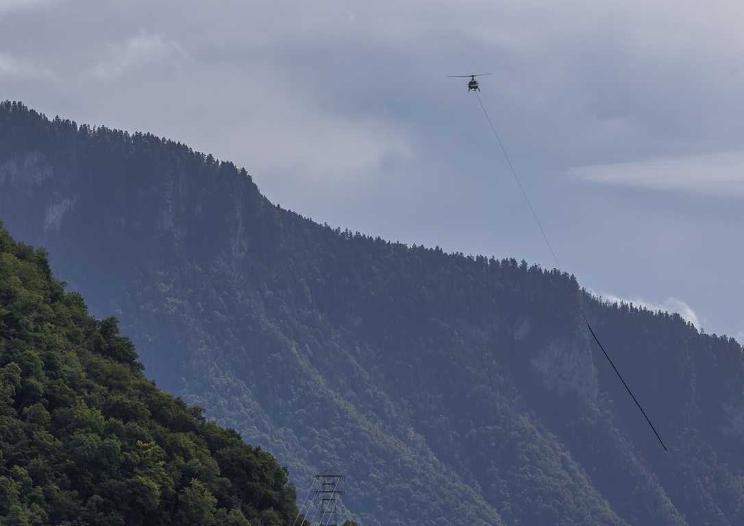 Helikoptereinsatz: Neue Wärmepumpe für nachhaltige Energie in der Clinique Valmont