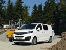 Opel Vivario-e: Elektroblitz fürs Bau-Team