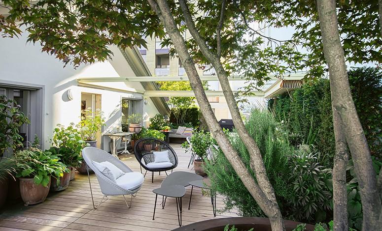 Kleine Gätrten können sich zu kleinen Oasen entwickeln. | Foto: Callwey