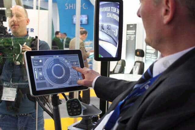 Geniale Kabine: Steuerungszentrale mit Massagefunktion Geniale Kabine: Steuerungszentrale mit Massagefunktion