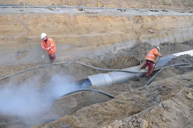 Bau eines Teilstücks der NEL-Gas-Pipeline mit der weltgrößte Horizontalramme Grundoram Apollo | Foto: Tracto Bau eines Teilstücks der NEL-Gas-Pipeline mit der weltgrößte Horizontalramme Grundoram Apollo | Foto: Tracto