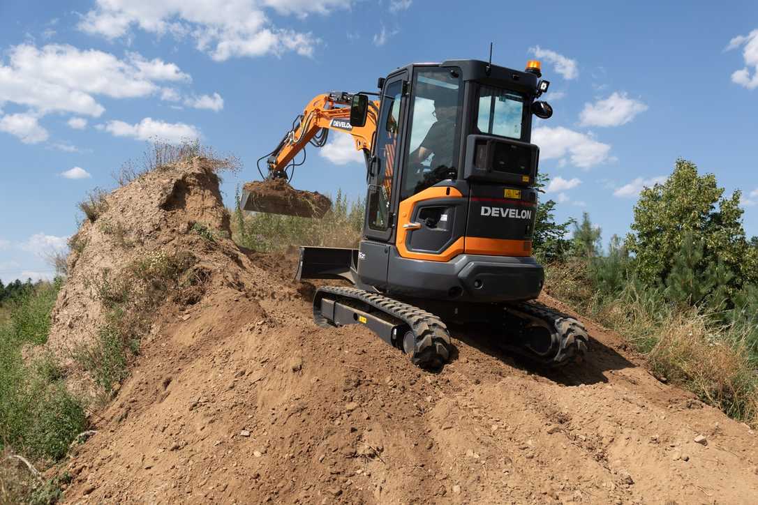 Was Develon am Bagger DX35Z-7 verändert hat