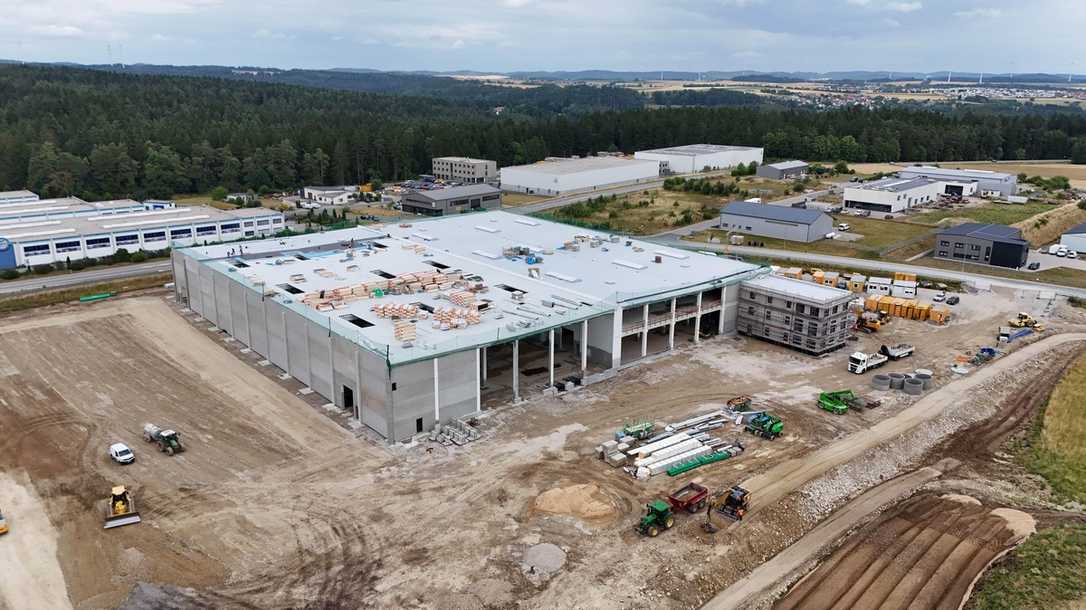 Max Bögl baut „Baufabrik“ mit klimaneutralem Beton Max Bögl baut „Baufabrik“ mit klimaneutralem Beton