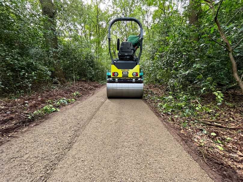 Die Verdichtung erfolgte ausschließlich im statischen Modus mit der ARX 26-2 | Foto: Ammann Die Verdichtung erfolgte ausschließlich im statischen Modus mit der ARX 26-2 | Foto: Ammann