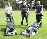 Akku- gegen Benzinrasenmäher