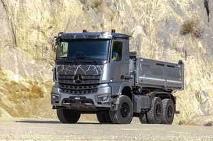 Mercedes Arocs Extent 2653: Was taugt der limitierte Edel-Kipper im Test?