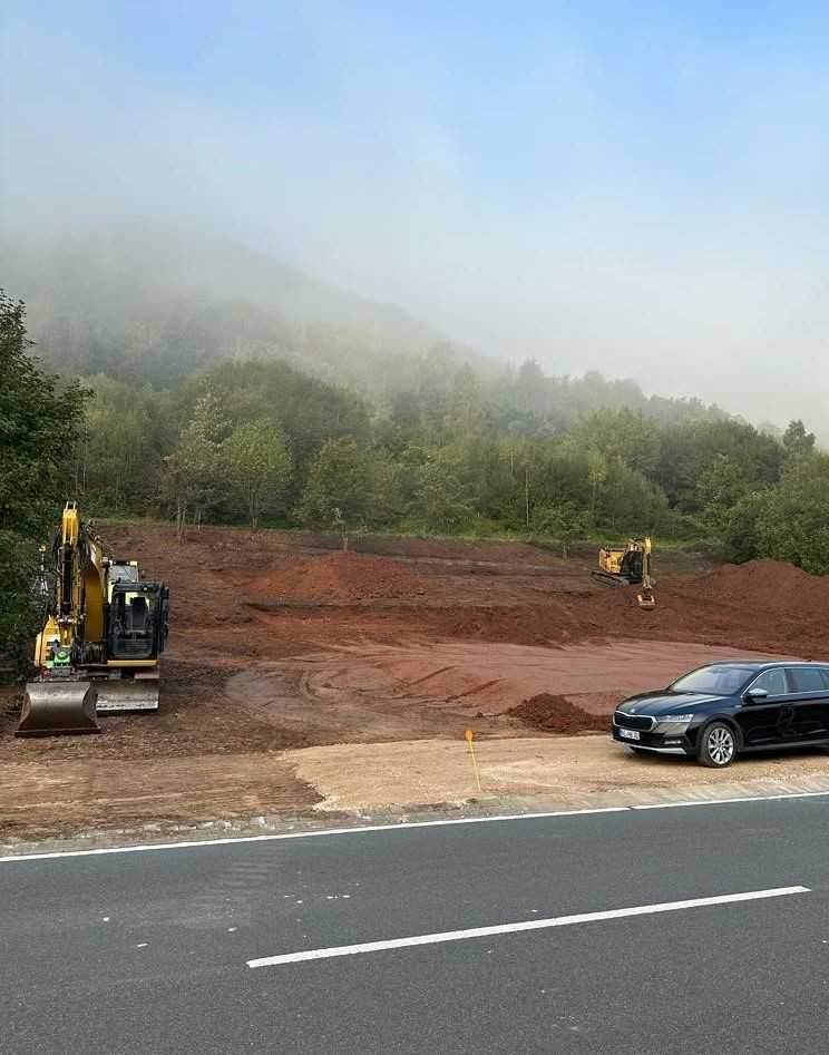 Abbildung 2: Bohrplatz in Vorbereitung | Foto: Sonnen Tiefbau GmbH Abbildung 2: Bohrplatz in Vorbereitung | Foto: Sonnen Tiefbau GmbH