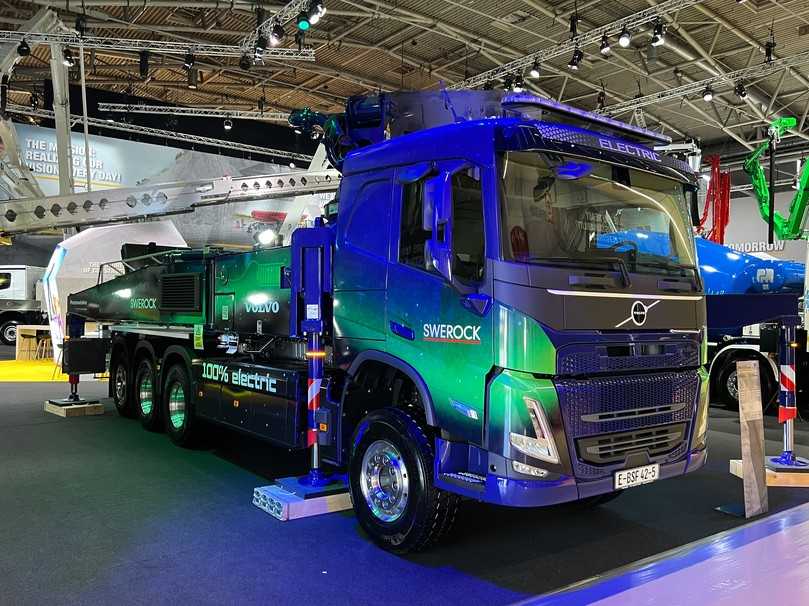 Highlight auf der bauma 2025. Volvo FM 8x4 Electric mit Putzmeister-Betonpumpe | Foto: QUATEX