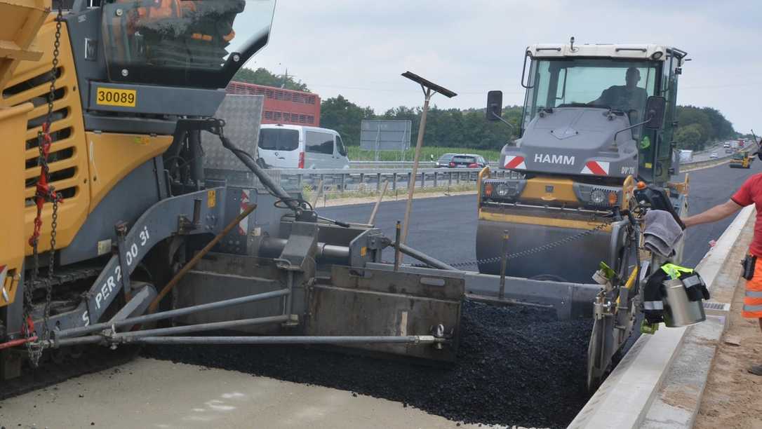 Baukosten explodieren: Bauverbände fordern Preisgleitklauseln Baukosten explodieren: Bauverbände fordern Preisgleitklauseln