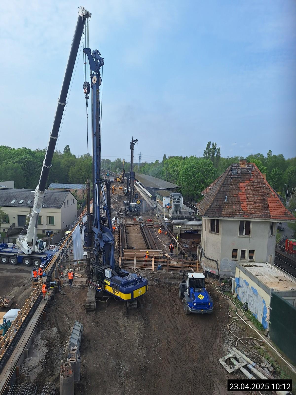 Erstellung von Bohrpfählen im 24/7 Betrieb als Gründung für die Auflagerträger der Hilfsbrücken | Foto: Echterhoff Erstellung von Bohrpfählen im 24/7 Betrieb als Gründung für die Auflagerträger der Hilfsbrücken | Foto: Echterhoff