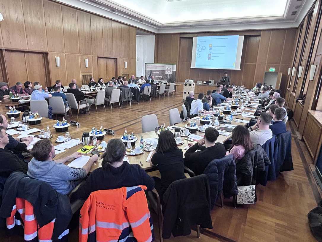 Flüssigboden: Qualitätssicherung von Baustoff und Einbau durch BQF-Fachkundelehrgang Flüssigboden: Qualitätssicherung von Baustoff und Einbau durch BQF-Fachkundelehrgang