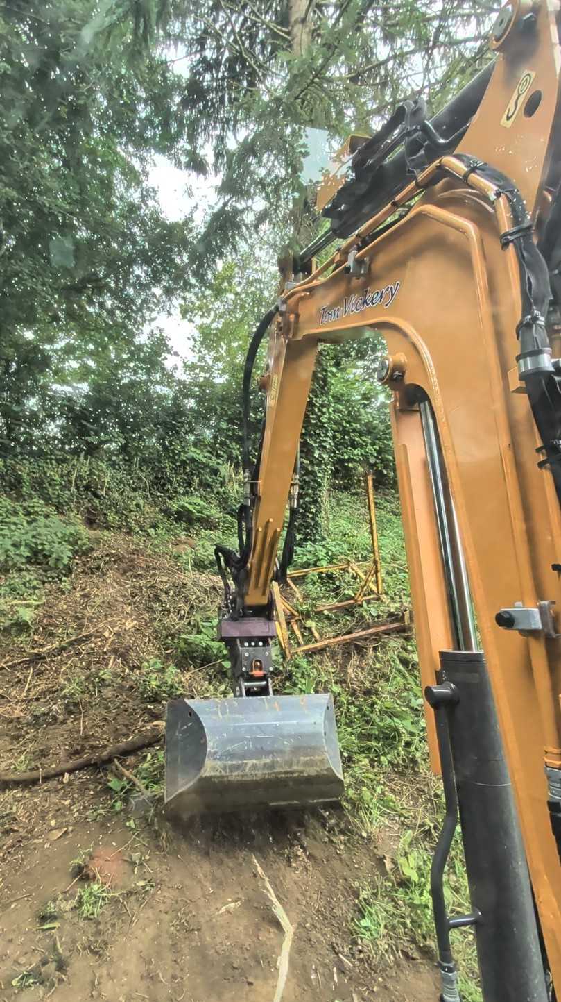 Bagger mit Rototop im Einsatz. | Foto: Holp