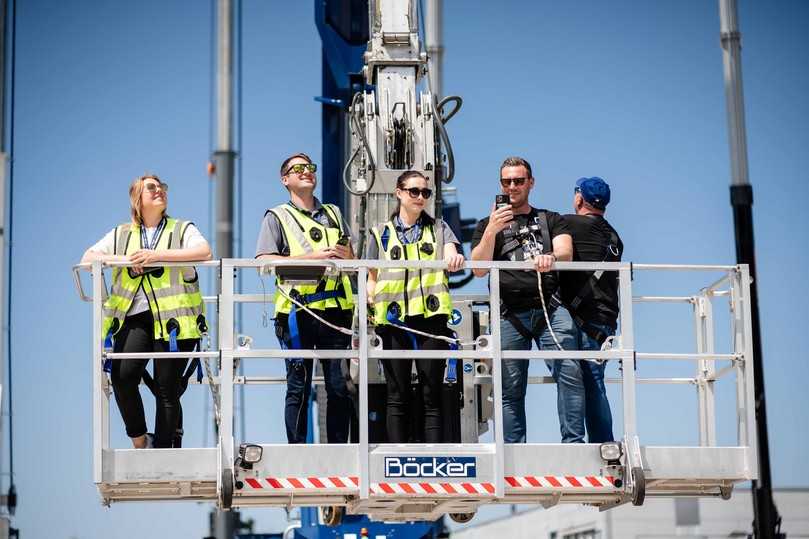 Die 360-Grad-Höhentage gehen auf Deutschlandtour: Böcker bringt seine Gäste nach ganz oben. | Foto: Oliver Schumacher I ImageKollekt Die 360-Grad-Höhentage gehen auf Deutschlandtour: Böcker bringt seine Gäste nach ganz oben. | Foto: Oliver Schumacher I ImageKollekt