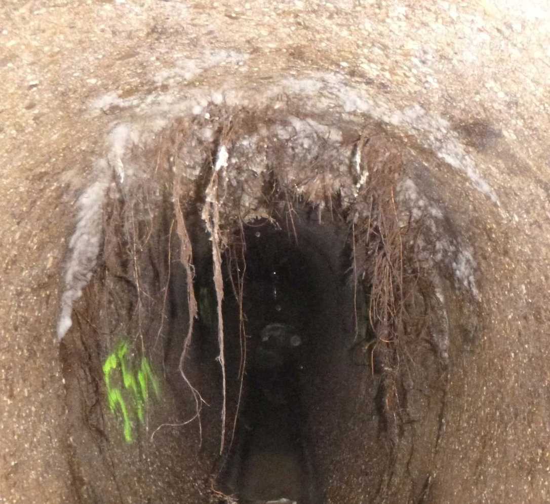 Kanalsanierung Bonn: Manuelle Reparatur begehbarer Abwasserkanäle Kanalsanierung Bonn: Manuelle Reparatur begehbarer Abwasserkanäle